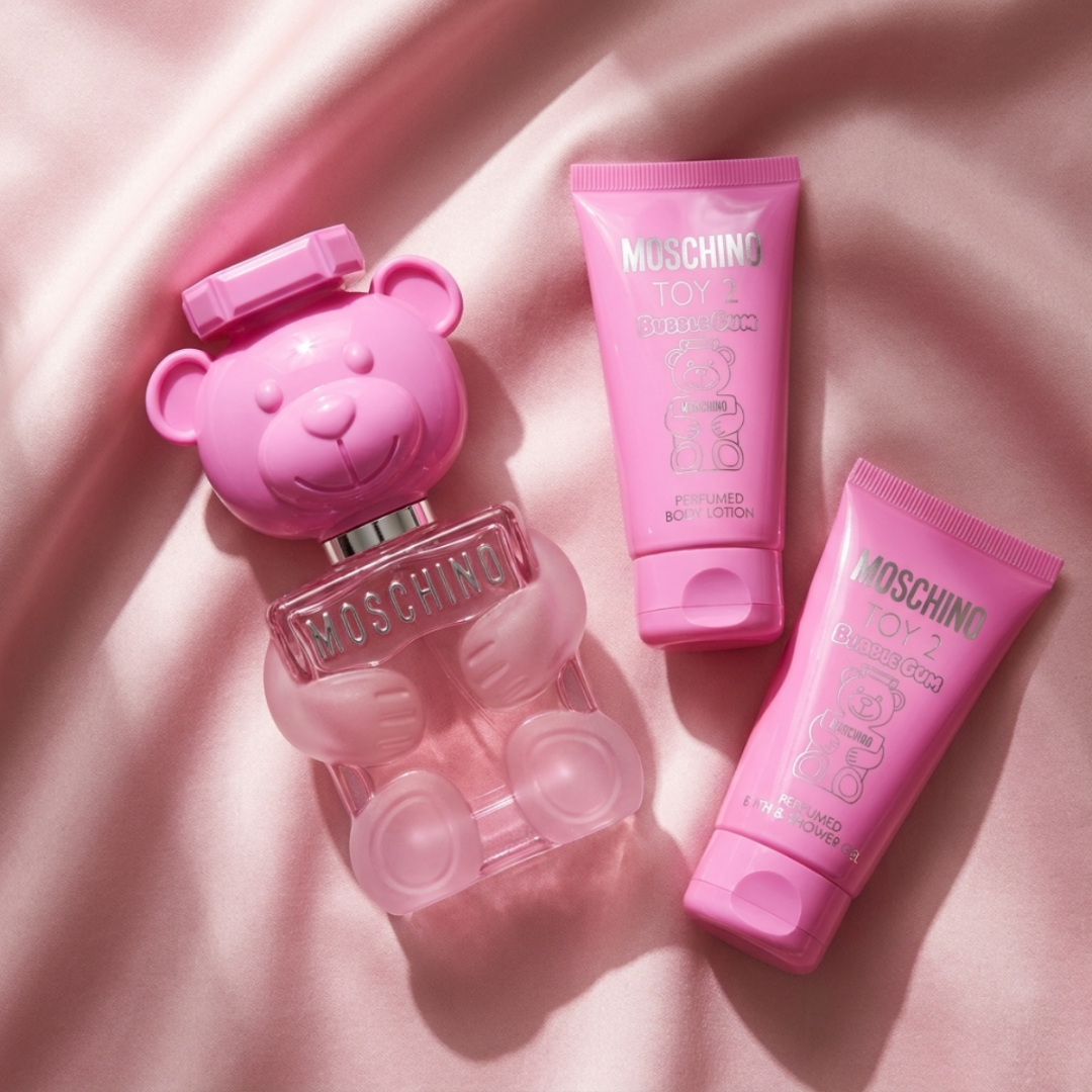 Moschino Set Toy2 Bubble Gum 1.7 Oz Edt & Body Lotion 1.7 Oz & Shower Gel 1.7 Oz Women